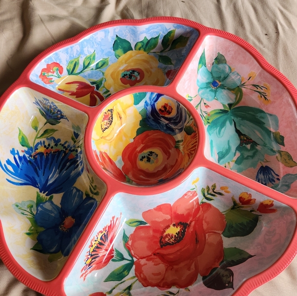 The Pioneer Woman Delaney Coral Chip & Dip - Picture 2 of 3